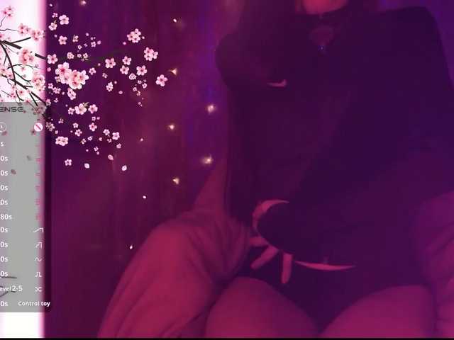 Karo1ina1 live cam on BongaCams