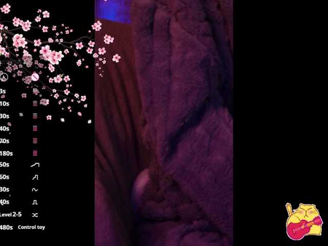 Karo1ina1 live cam on BongaCams