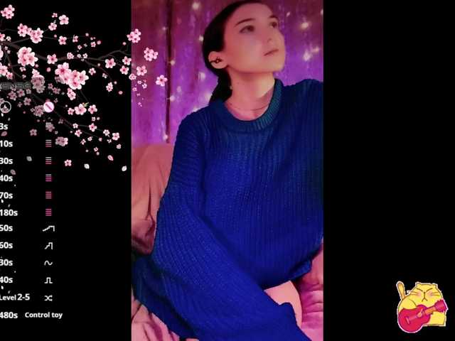 Karo1ina1 live cam on BongaCams