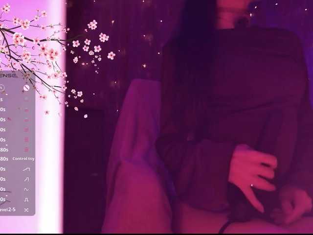 Karo1ina1 live cam on BongaCams
