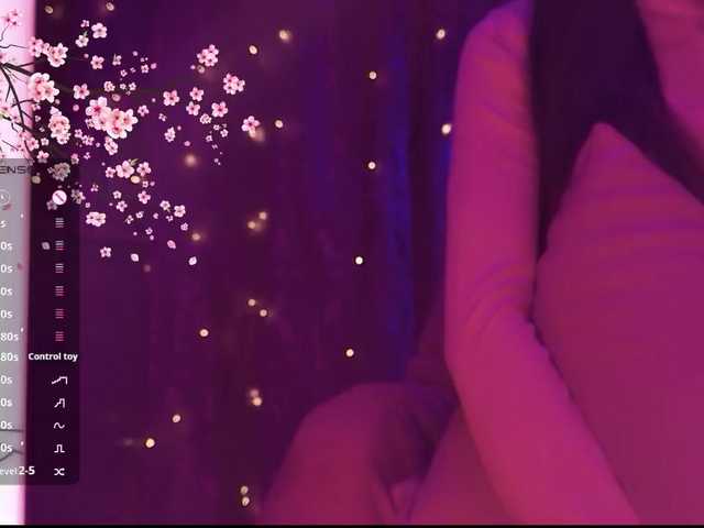 Karo1ina1 live cam on BongaCams