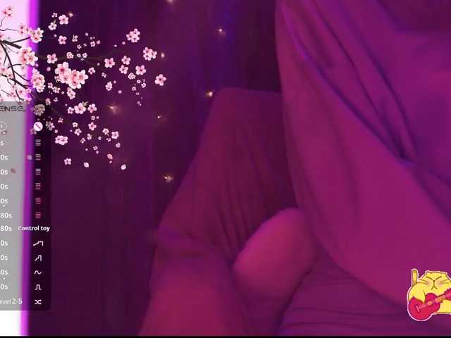 Karo1ina1 live cam on BongaCams