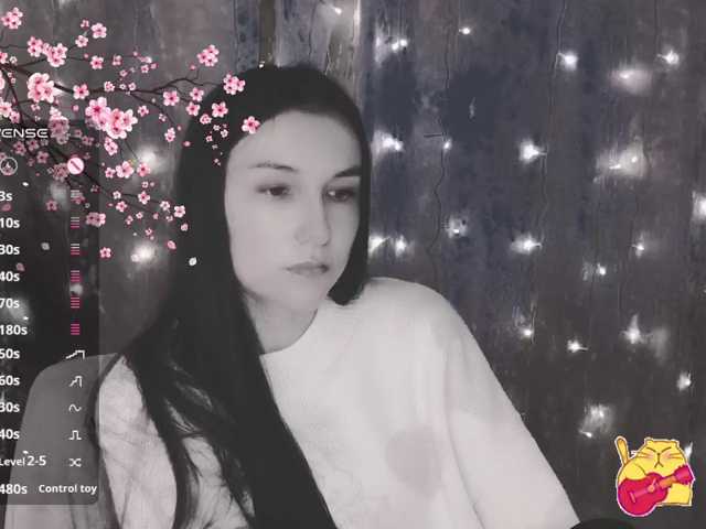 Karo1ina1 live cam on BongaCams