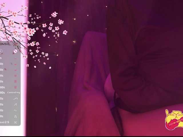 Karo1ina1 live cam on BongaCams