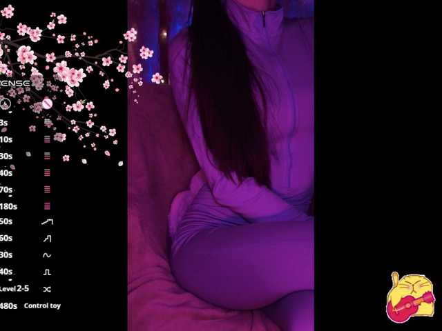 Karo1ina1 live cam on BongaCams