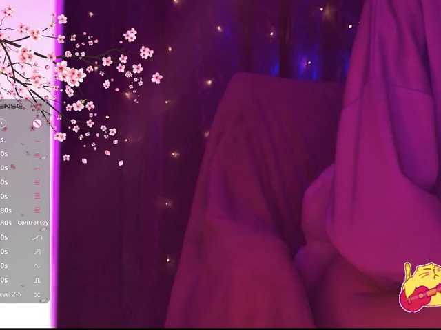 Karo1ina1 live cam on BongaCams
