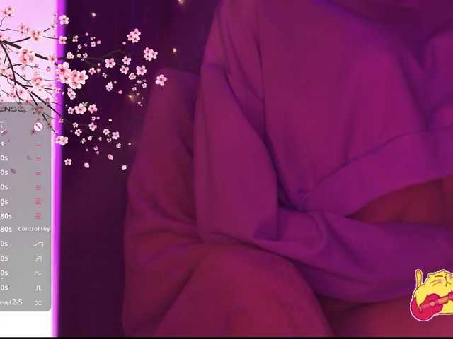 Karo1ina1 live cam on BongaCams
