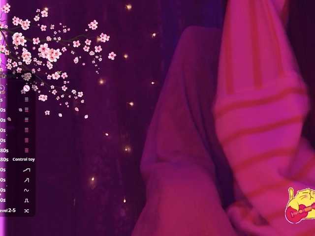 Karo1ina1 live cam on BongaCams