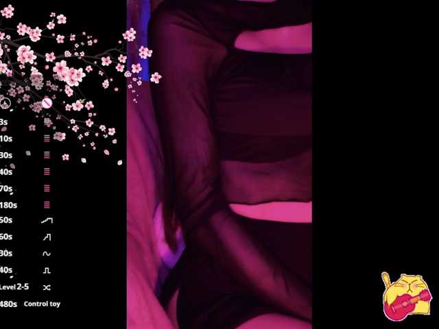 Karo1ina1 live cam on BongaCams