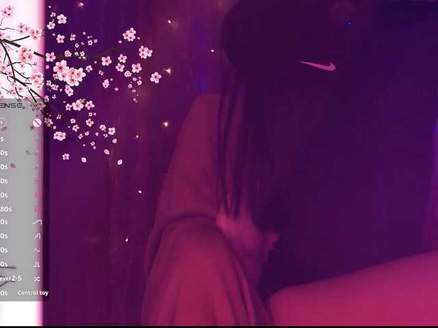 Karo1ina1 live cam on BongaCams