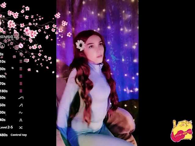 Karo1ina1 live cam on BongaCams