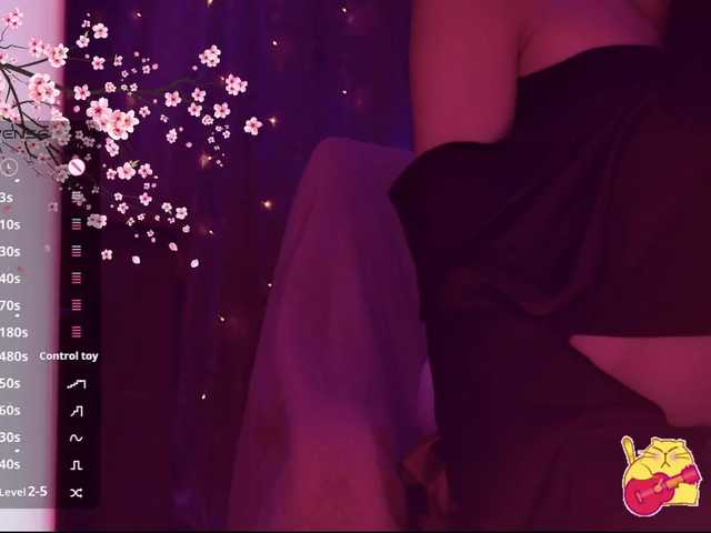 Karo1ina1 live cam on BongaCams