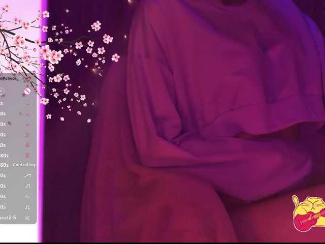 Karo1ina1 live cam on BongaCams