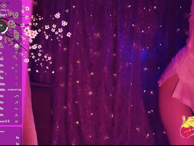 Karo1ina1 live cam on BongaCams