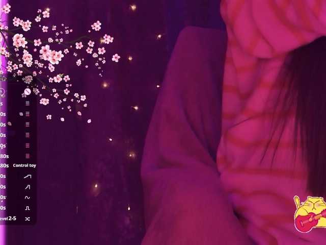 Karo1ina1 live cam on BongaCams