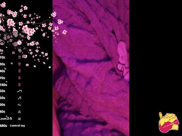 Karo1ina1 live cam on BongaCams