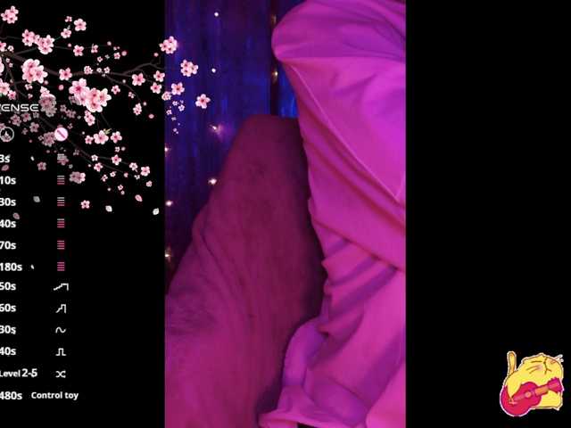 Karo1ina1 live cam on BongaCams