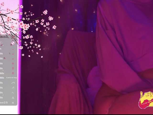 Karo1ina1 live cam on BongaCams