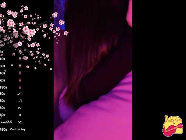 Karo1ina1 live cam on BongaCams