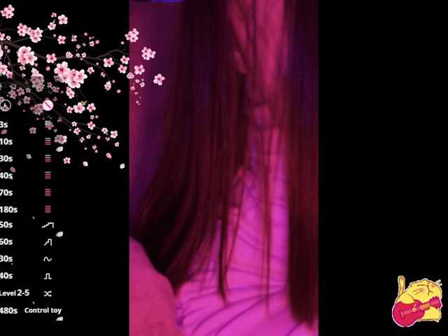 Karo1ina1 live cam on BongaCams