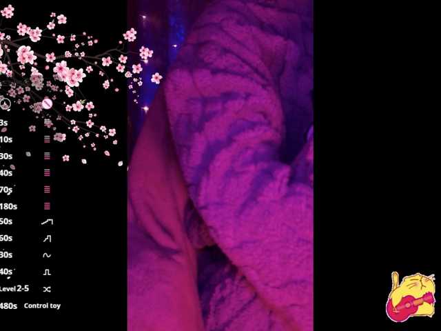 Karo1ina1 live cam on BongaCams