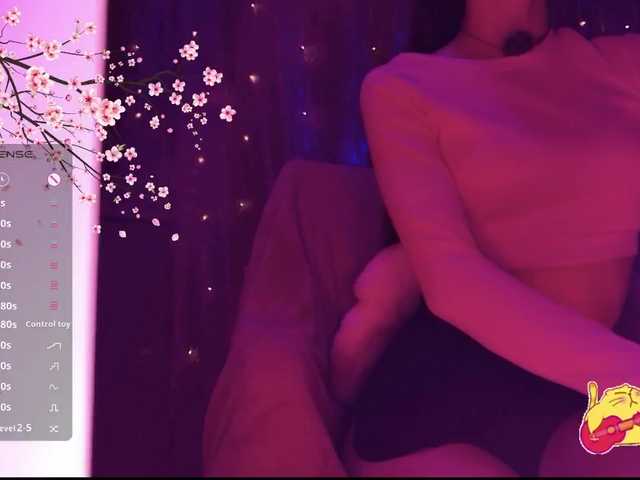Karo1ina1 live cam on BongaCams