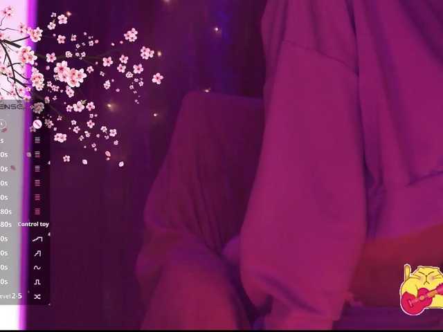 Karo1ina1 live cam on BongaCams