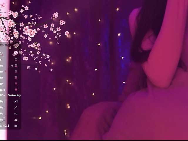 Karo1ina1 live cam on BongaCams