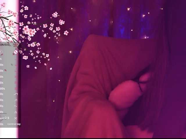 Karo1ina1 live cam on BongaCams
