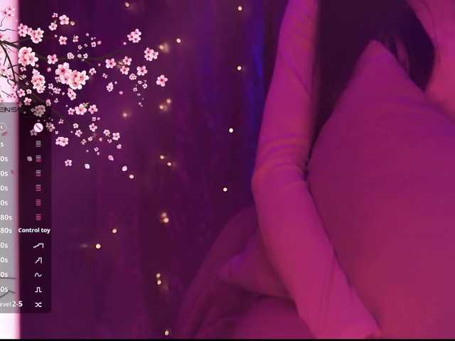 Karo1ina1 live cam on BongaCams