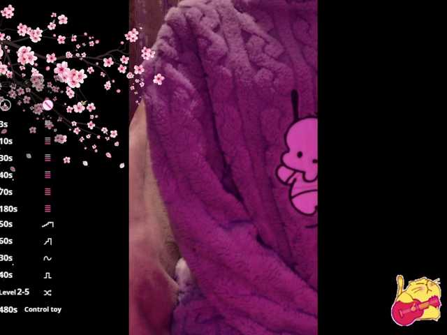 Karo1ina1 live cam on BongaCams