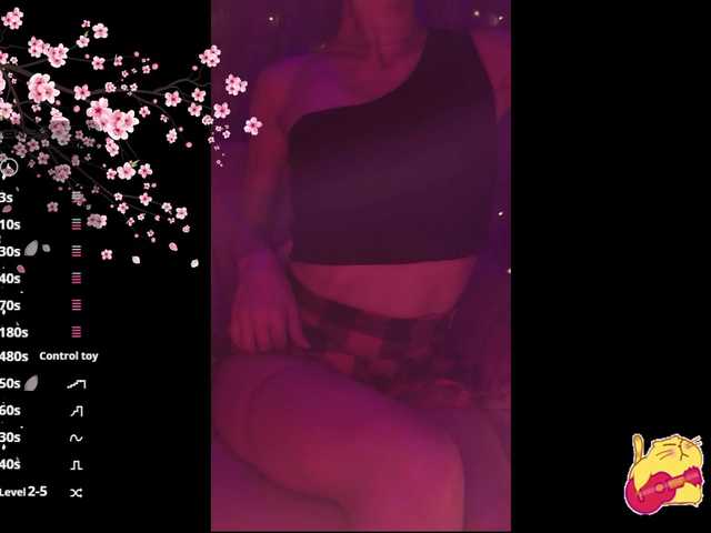 Karo1ina1 live cam on BongaCams