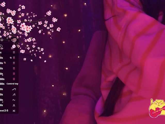 Karo1ina1 live cam on BongaCams