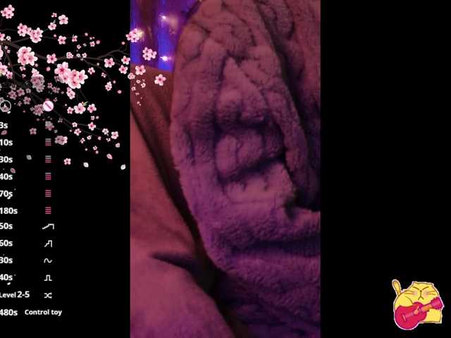 Karo1ina1 live cam on BongaCams