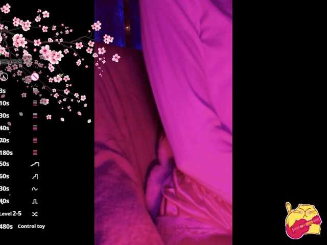 Karo1ina1, en directo ahora en BongaCams