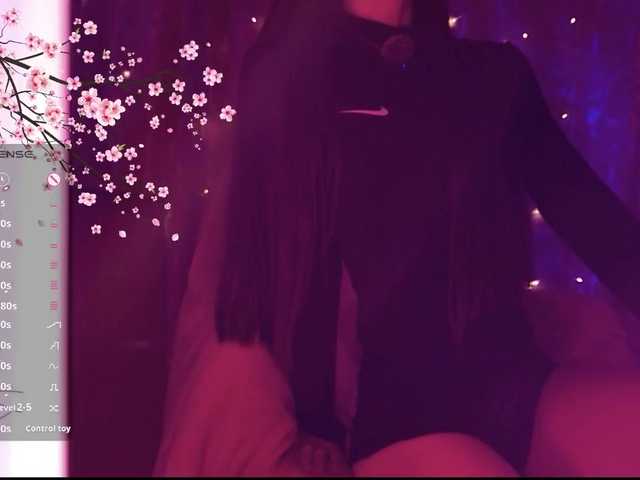 Karo1ina1 live cam on BongaCams