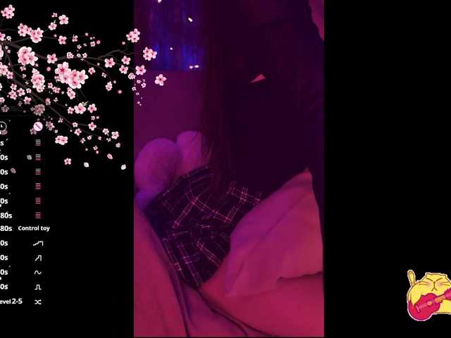 Karo1ina1 live cam on BongaCams