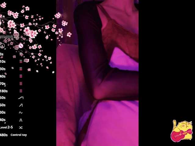 Karo1ina1, en directo ahora en BongaCams