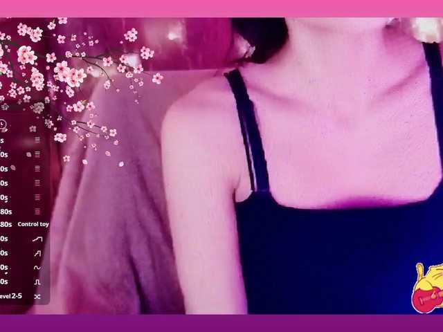 Karo1ina1 live cam on BongaCams