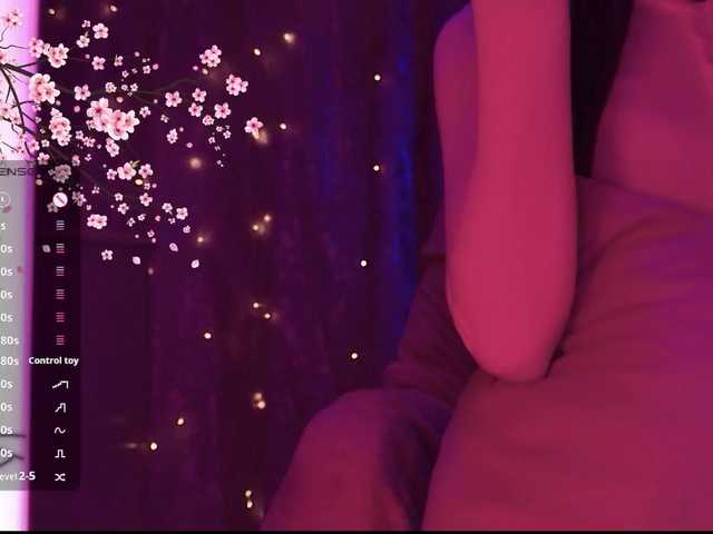 Karo1ina1 live cam on BongaCams