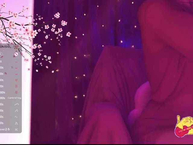 Karo1ina1 live cam on BongaCams