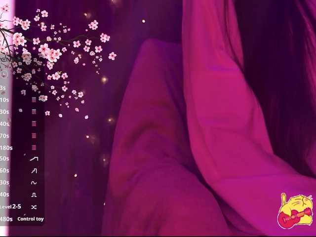 Karo1ina1 live cam on BongaCams