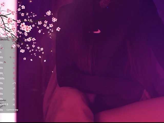 Karo1ina1 live cam on BongaCams