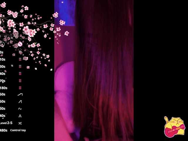 Karo1ina1 live cam on BongaCams