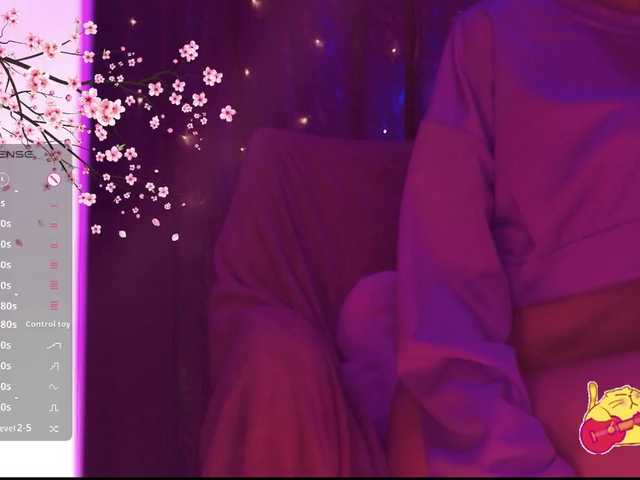 Karo1ina1 live cam on BongaCams