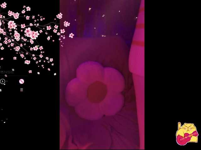 Karo1ina1 live cam on BongaCams