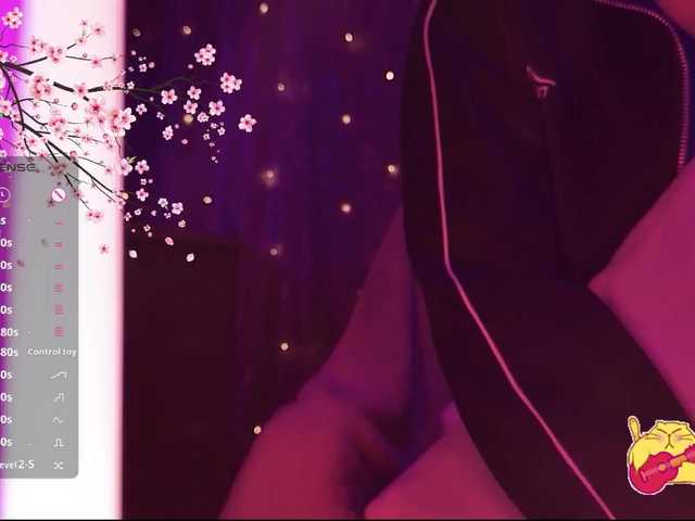 Karo1ina1 live cam on BongaCams