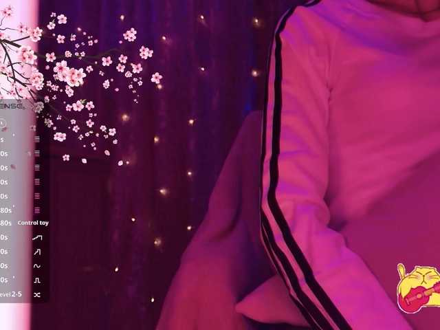 Karo1ina1 live cam on BongaCams