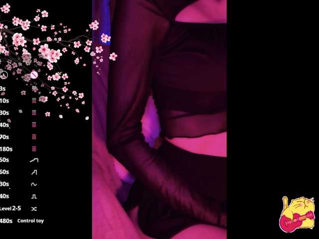 Karo1ina1 live cam on BongaCams