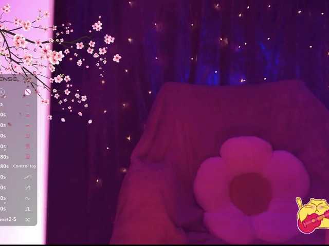 Karo1ina1 live cam on BongaCams